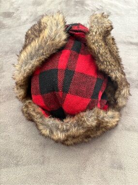 KBETHOS Red and Black Buffalo Plaid Faux Fur Trapper Hat